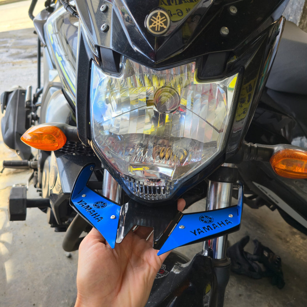 ALERON YAMAHA FZ 2,0-SZR 150
