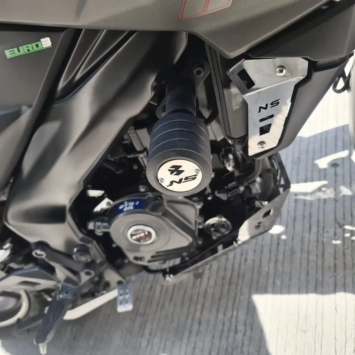 SLIDER BASICO NS 125